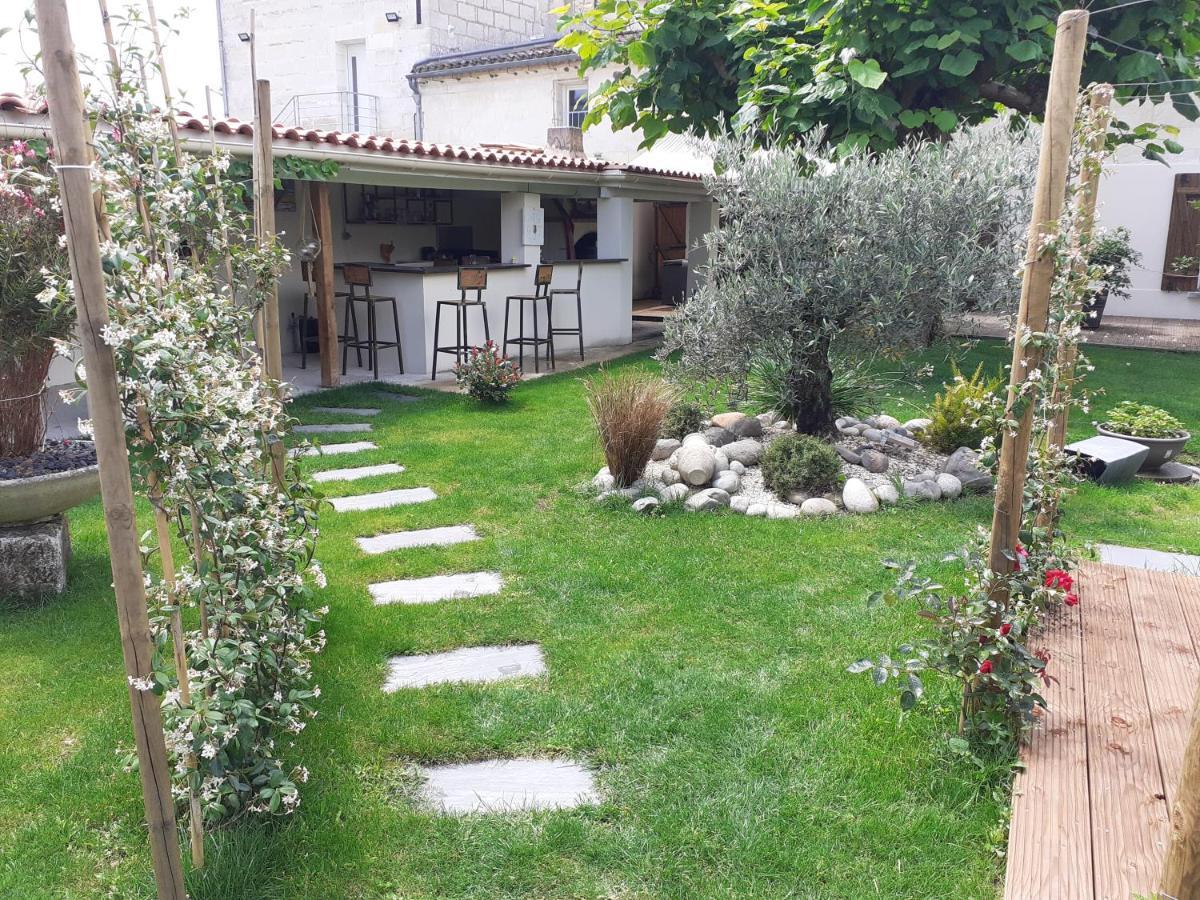 Chez Jeanfi Panzió Fronsac  Kültér fotó