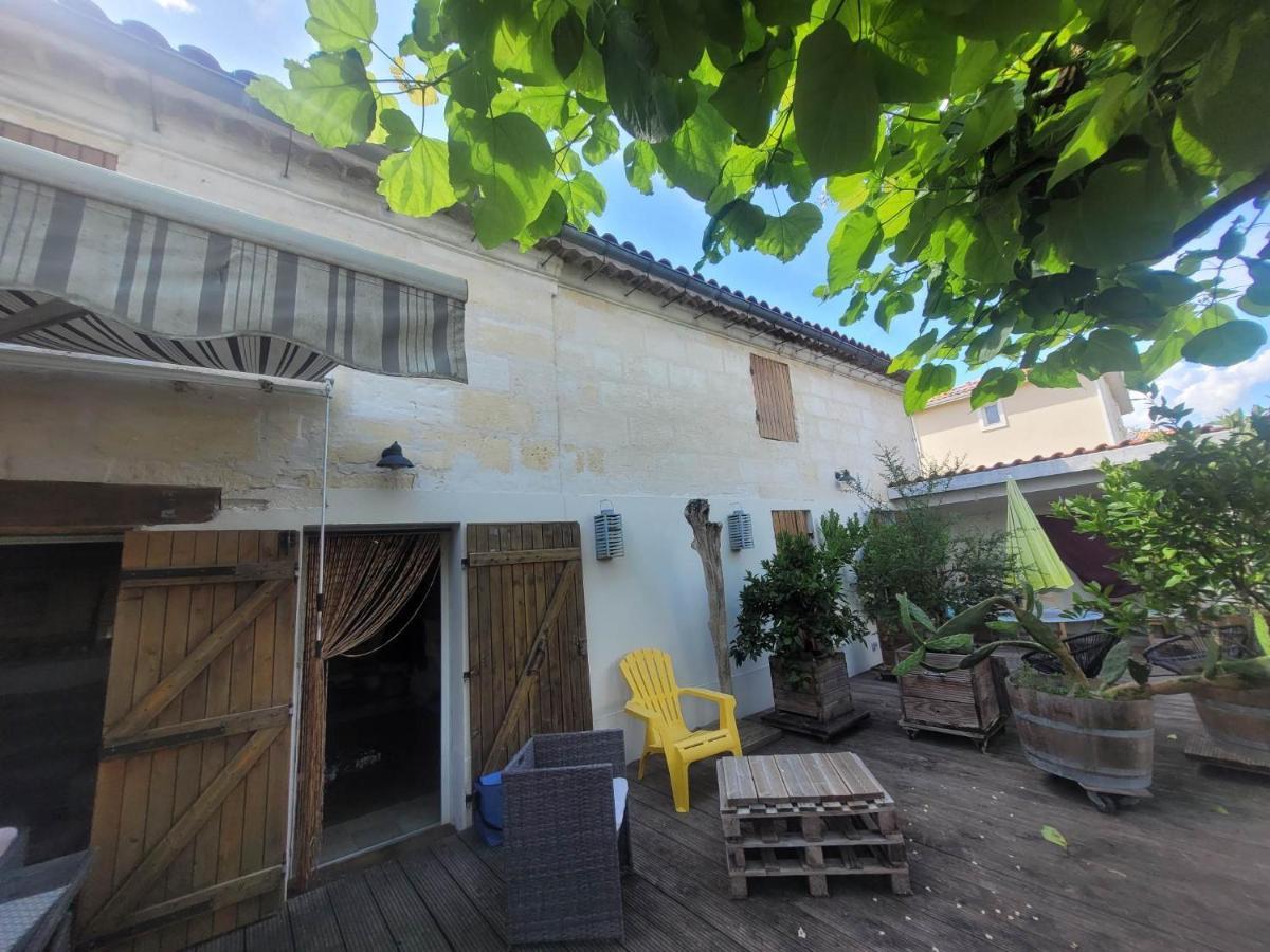 Chez Jeanfi Panzió Fronsac  Kültér fotó