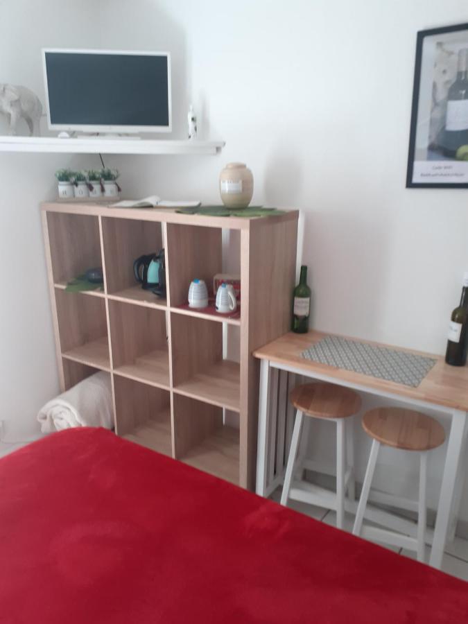 Chez Jeanfi Panzió Fronsac  Kültér fotó