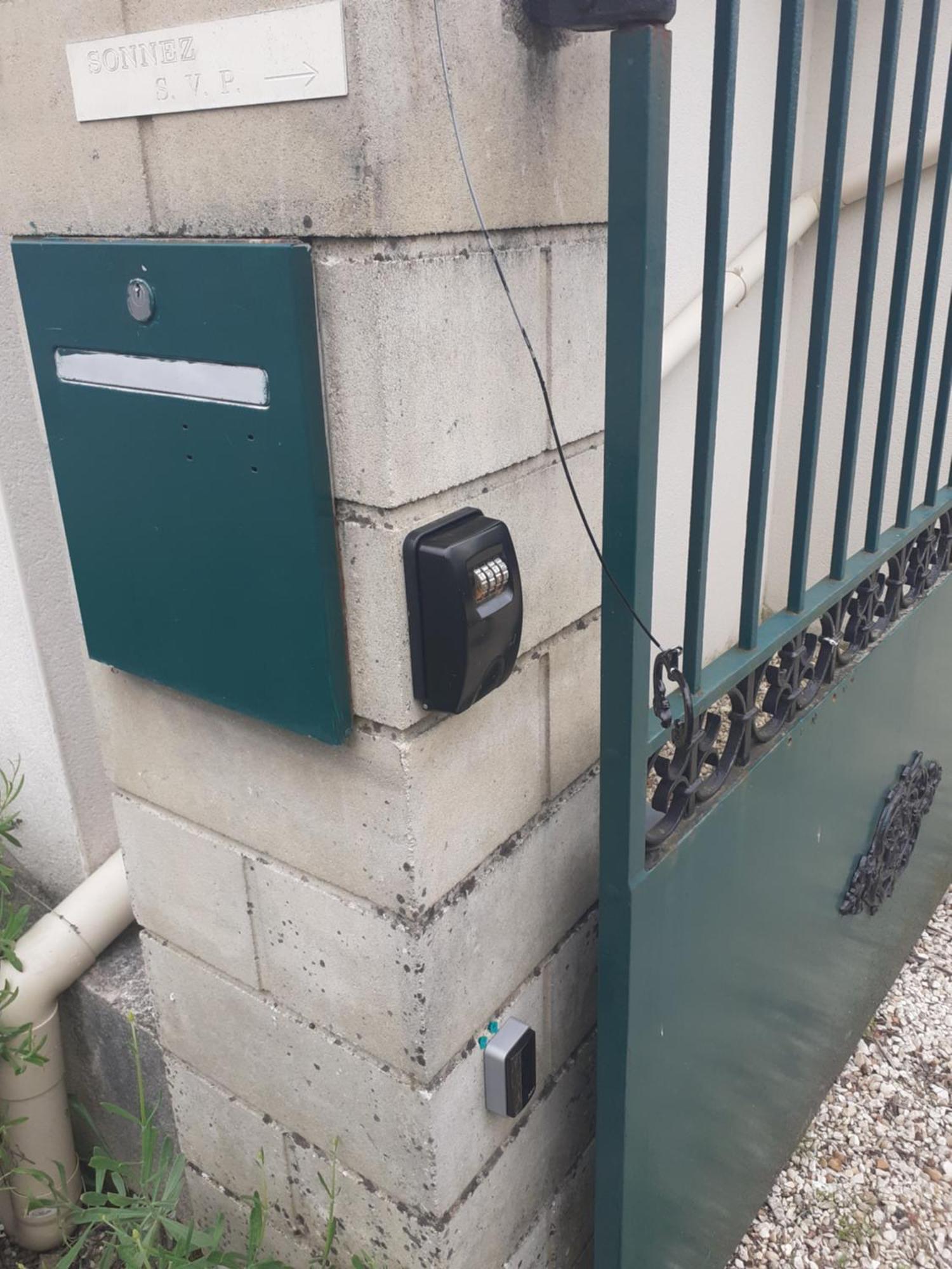 Chez Jeanfi Panzió Fronsac  Kültér fotó